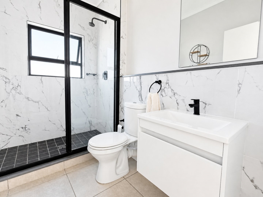 1 Bedroom Property for Sale in Sandown Western Cape